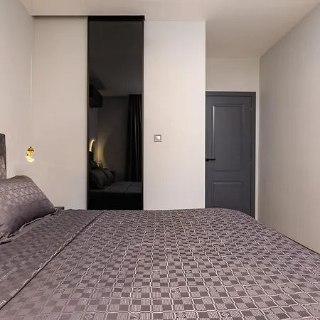 Happy People - Grey 1-bd By Flat Mаnager Apartment