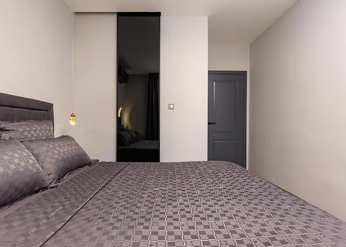 Happy People - Grey 1-bd By Flat Mаnager דירה